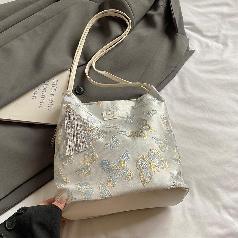 

Новая холщовая сумка в китайском стиле, женская летняя, большой вместимости, с вышивкой, на плечо, повседневная, универсальная, сумка-ведро для поездок на работу, женская