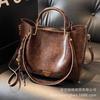Premium oil wax leather retro large-capacity bag women's 2025 new autumn and winter commuting shoulder crossbody bucket bag