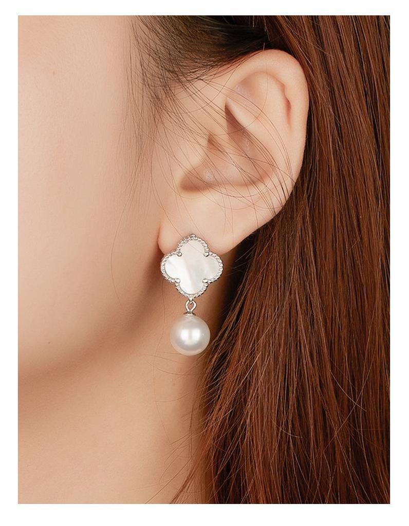 925 Sterling Silver Lucky Clover Pearl Stud Earrings - Autumn/Winter Collection