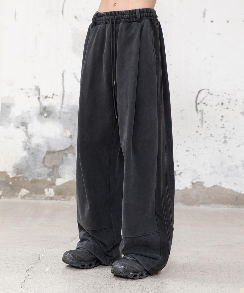 BEGIN202 Rusty Line Track Pants