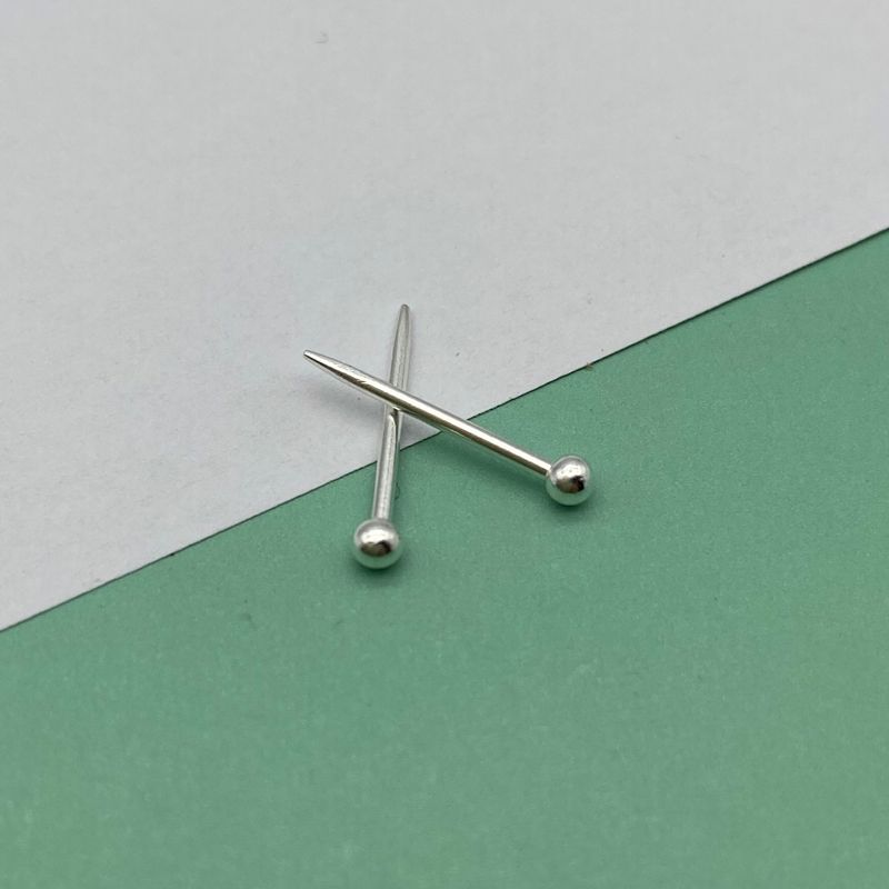 

Silver Ear Studs Pointed Toe Auricular Needle Thick Ear Bar Expansion Ear Hole Anti-Blocking Non-Welding Pure Silver Earrings Minimalist Small Beads Needle thick 1.0mm a pair of pointed