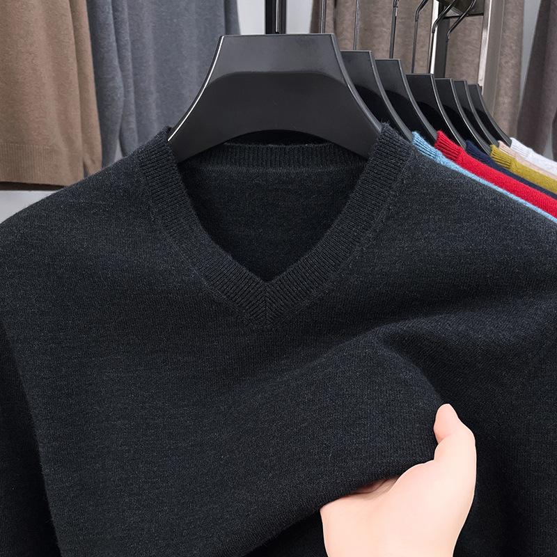 Men's Casual V-Neck Solid Color Knit Sweater - Autumn/Winter Long Sleeve Base Layer
