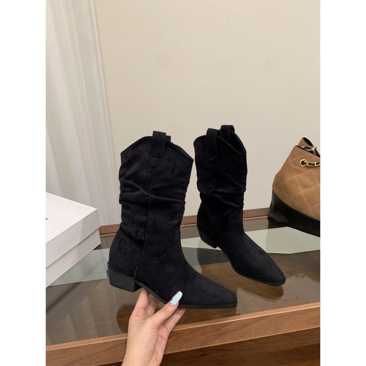 

Coarse Heel Khaki Suede Pile Medium Knight Boots Women s Boots 2025 Autumn and Winter Pointed V-mouth Skinny Short Boots 39