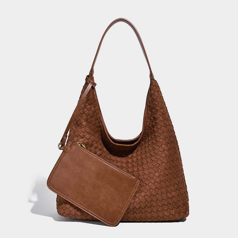 Microdermabrasion Handwoven Commuter Tote Bag 2025 New Simple Large Capacity Women's Bag Niche Design Underarm Bag