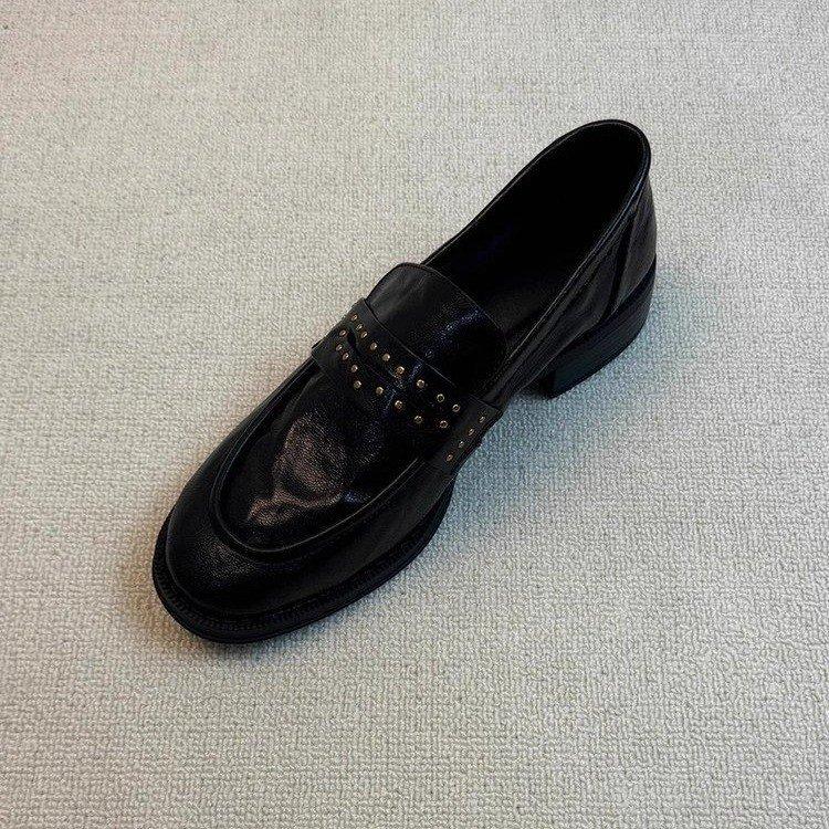 [Armano] Loafers Women's Retro British Style Round Head Rivet Pleated One Pedal Thick Heel Black Small Leather Shoes