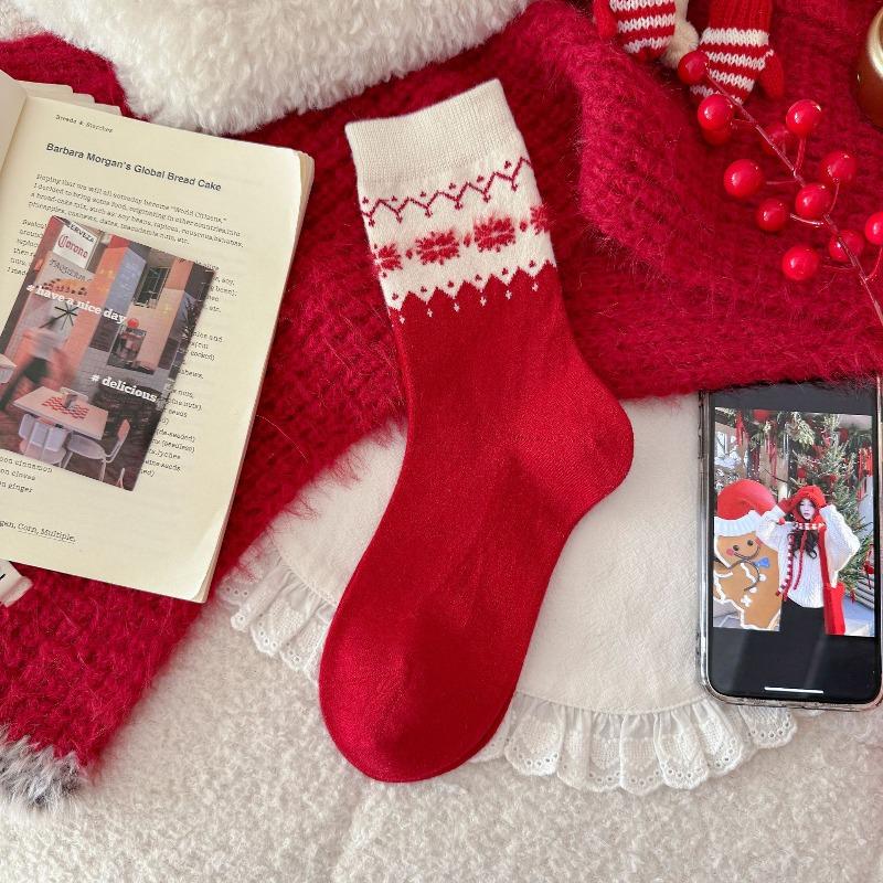 New Year's Wool Red Socks Thickened, Warm and Festive. Female Bow, Little Dog Fair Island Sweet Mid-calf for Autumn and Winter