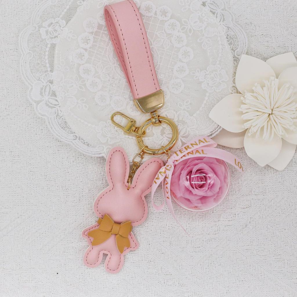 Preserved Flower Keychain Ladies Keychain Day Gift White Day Present Flower that never withers Birthday Gift Popular with Women Cute Rabbit Mother