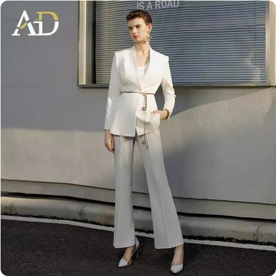 Women's High-End Formal White Suit with Micro-Flare Pants: Spring/Autumn Slim Fit
