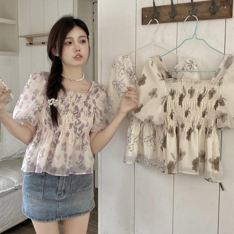 Square Collar Sweet 1111 Summer New Lantern Sleeves Slim Casual French Casual Short-sleeved Top Retro Floral Woman