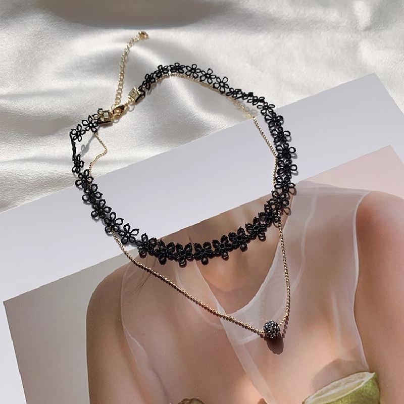 Korean Fashion Lace Flower Choker Necklace: Retro Double Layer Trendy Collarbone Chain for Women