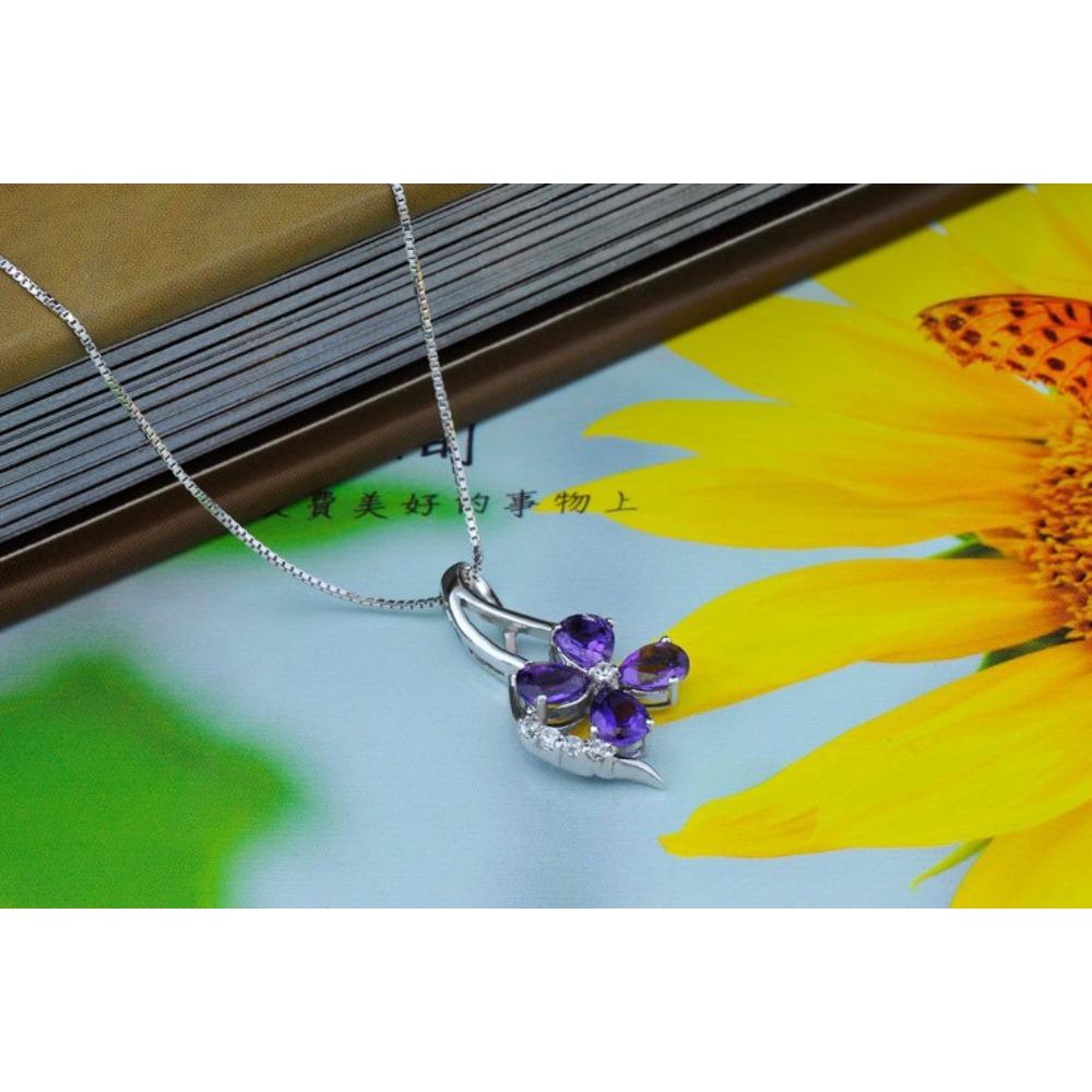 Japanese and Korean version of classic temperament cute four-leaf clover purple diamond necklace pendant classic women's short jewelry