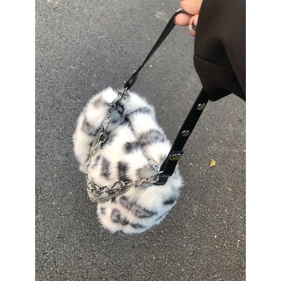 Autumn/winter Women's Fuzzy Shoulder Bag - Luxurious Trendy and Versatile Plush Crossbody Bag