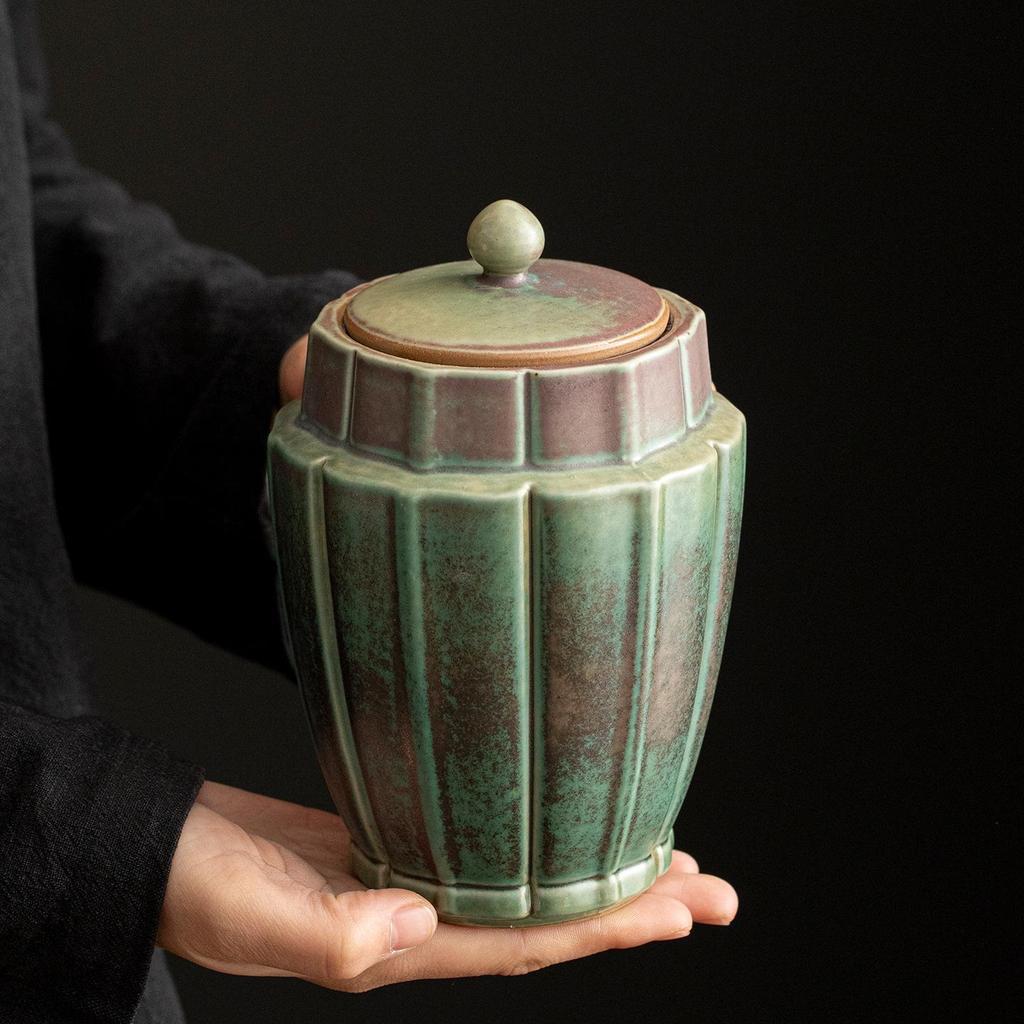 Gilded Ceramic Tea Caddy: Moisture-Proof Storage Container for Gongfu Tea Sets