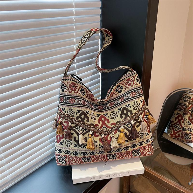 Vintage Women's Bag Tassel Ethnic Handwoven Crossbody for Lady Bag Hippie Sling Shoulder Bags for Ladies Handbag