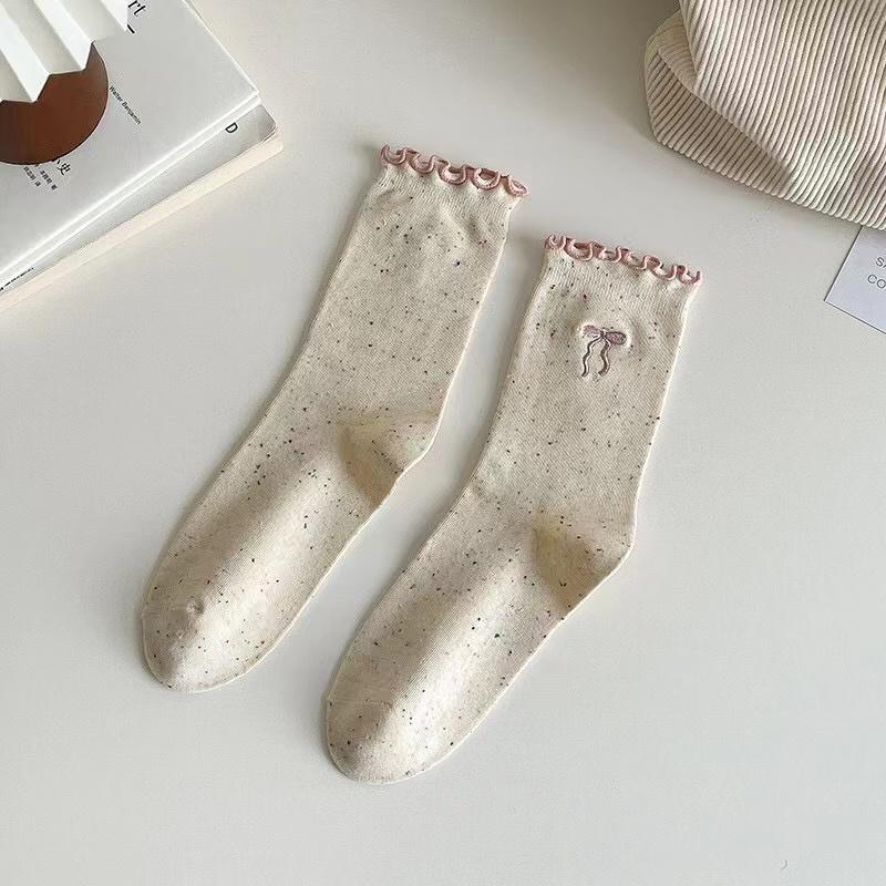 5 Pairs Women's Autumn And Winter New Style Simple And Trendy Dot Fungus Edge Mid Tube Socks With Lace Bow Women's Long Socks