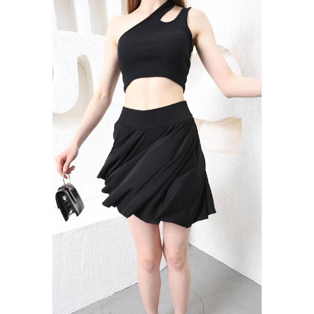 Fusta Neagră Evazată De Damă Cu Pantaloni Scurt Evazați Flexibili