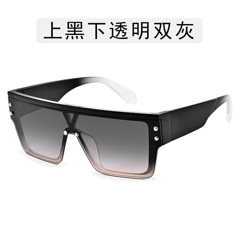 High Quality Men Sun Glasses Square Shape Rivets Decoration Female Sunglasses Punk Stylish Sunglasses Women