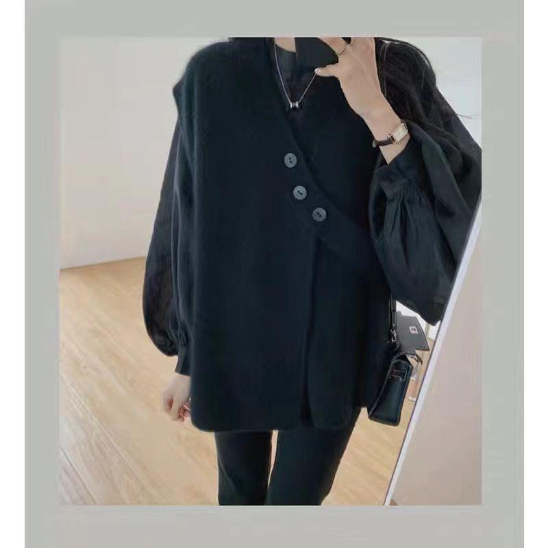 Design Oblique Button V-neck Knitted Vest Cardigan Women's Korean Version Loose Lazy Sleeveless Sweater Vest Outer Wear Vest Woman