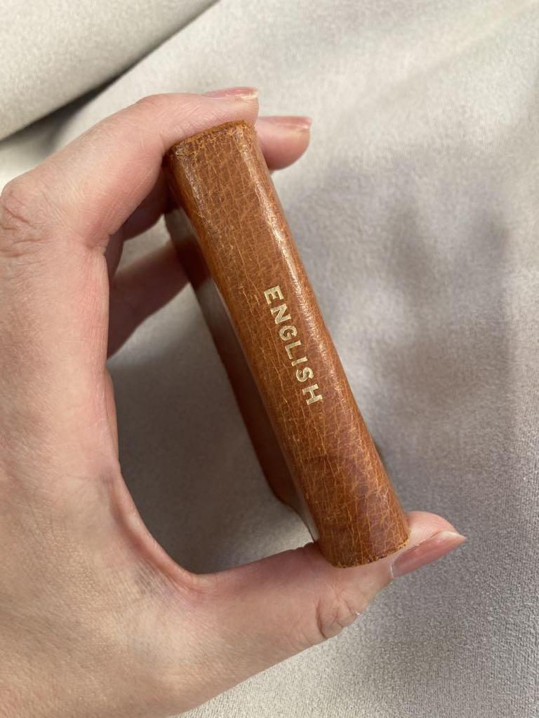 [USED] Vintage English Dictionary