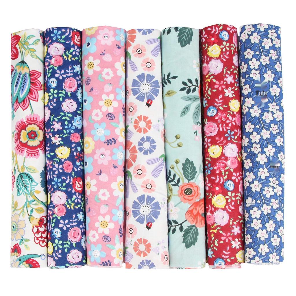 Sada 7 barevných patchworků: Bavlna v hladké vazbě, Květinová, Kostkovaná, Puntíkatá, Ručně vyrobená tkanina pro kutily.