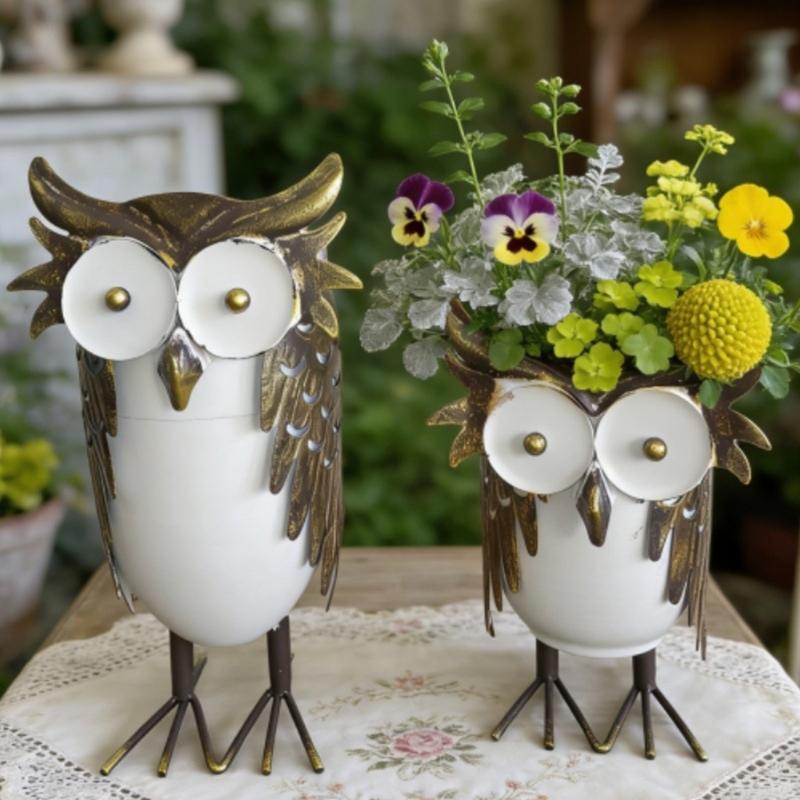 Lightweight Iron Owl Planter Flower Pot Easy to Move for Indoor or Outdoor Garden Decoration Multipurpose Planting Option