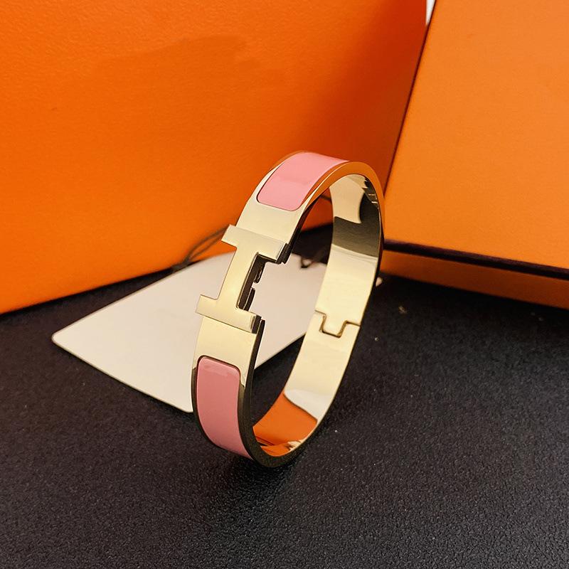 2026 Klasik Moda Trendi Bileklik Kadın Rose Gold Kart Tokalı Bileklik Takı Aksesuarları Genişlik 12MM
