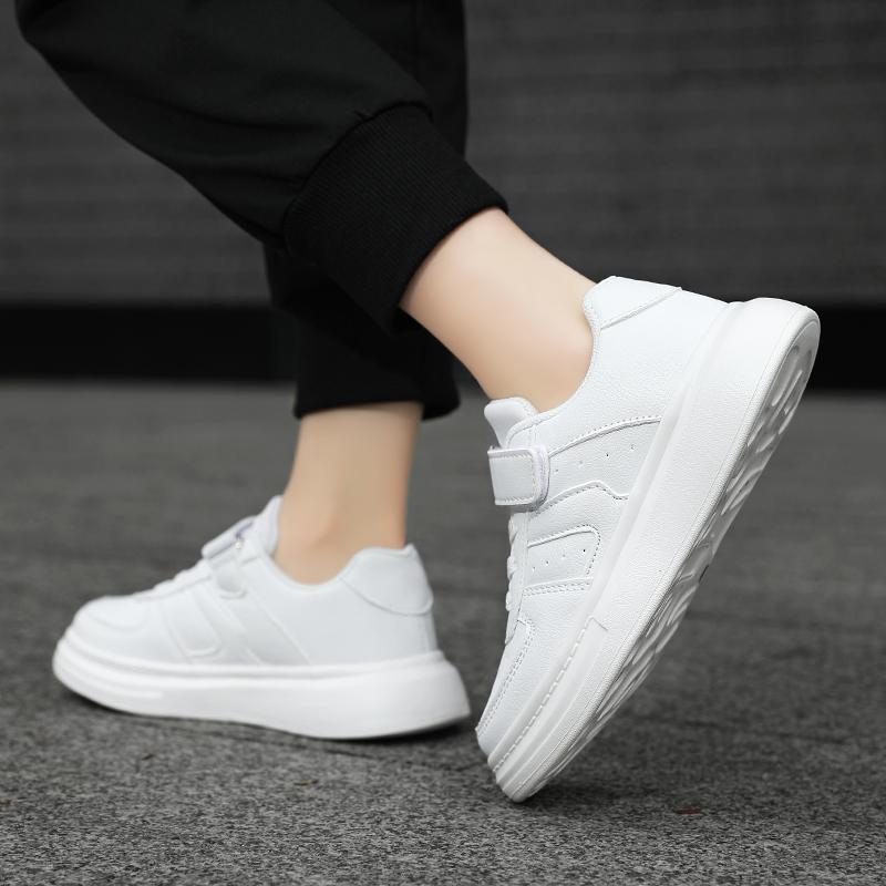 Kinder Vier Jahreszeiten Low Top Atmungsaktive Skateboardschuhe Kinder Studenten Trendige Lauf-Sportarten Jungen und Mädchen Bequeme Turnschuhe für die Halle