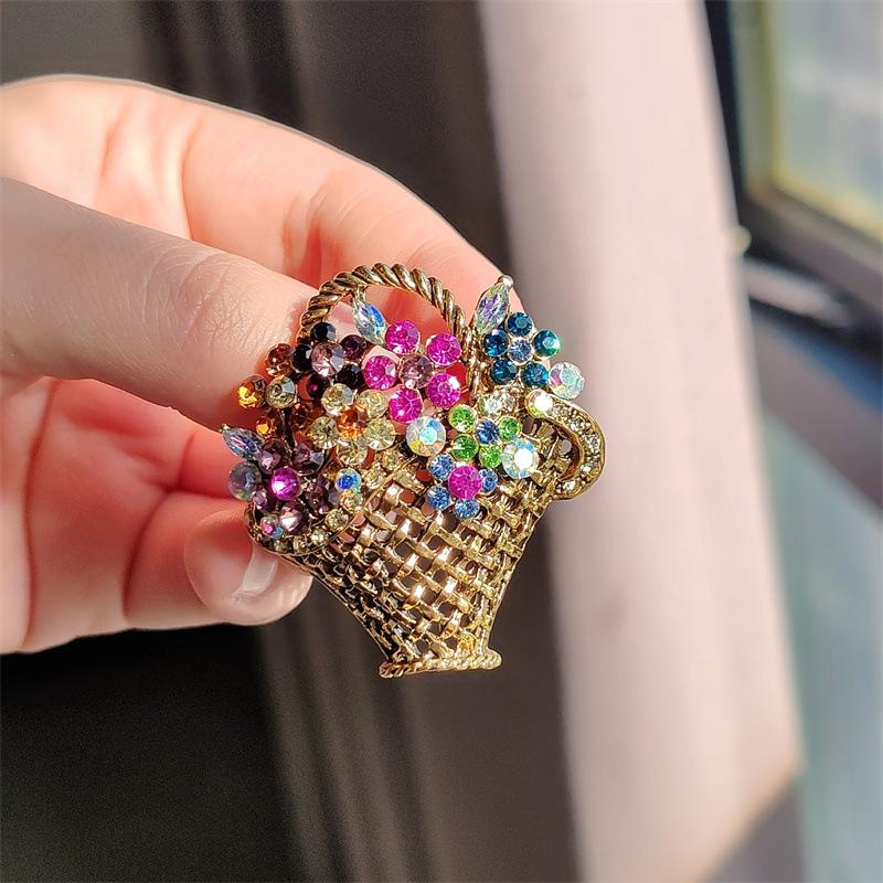 Vintage Cute Creative Flower Basket Brooch Women'S Suit Trendy Accessories Corsage Coat Coat Decoration Pin Scarf Buckle