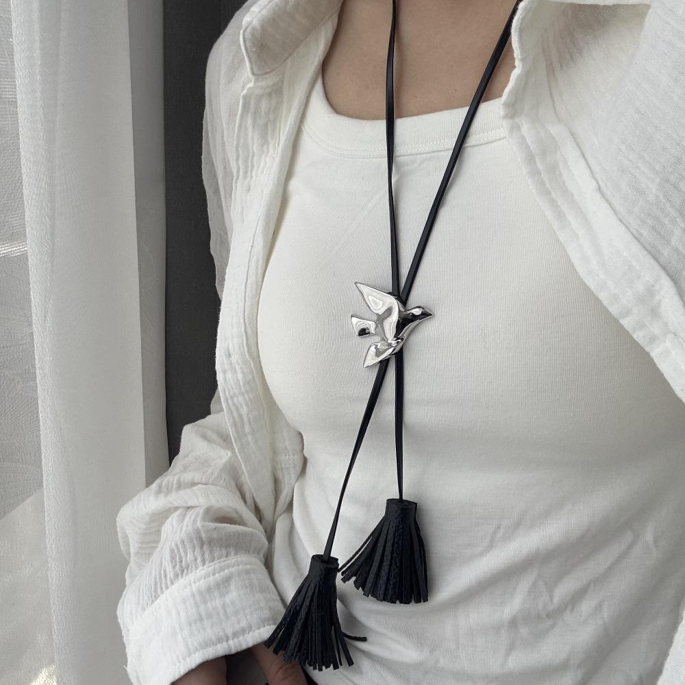 Peace Dove Dove Pendant Necklace Metal Tassel Necklace Fashion Bird Necklace Gifts