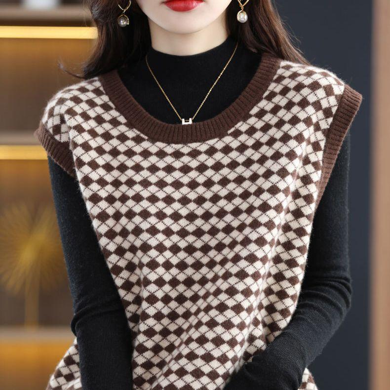 Pullover Vest Female 2022 New Women Fashionable Knitted Vest Women Slim Short Round Neck Jacket Overlaid with Sweater Vest Top
