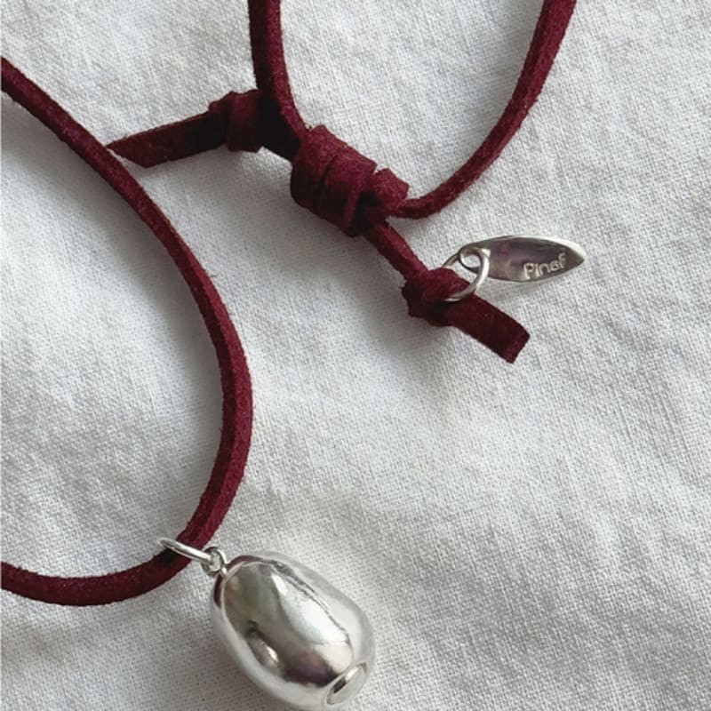 

Pinaf Olive necklace - Color Burgundy