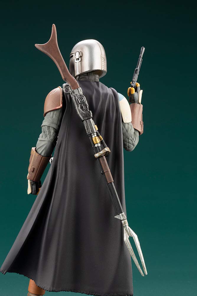 STAR WARS Mandalorian Scale PVC Painted Simple Assembly Figure ARTFX+ 1/10