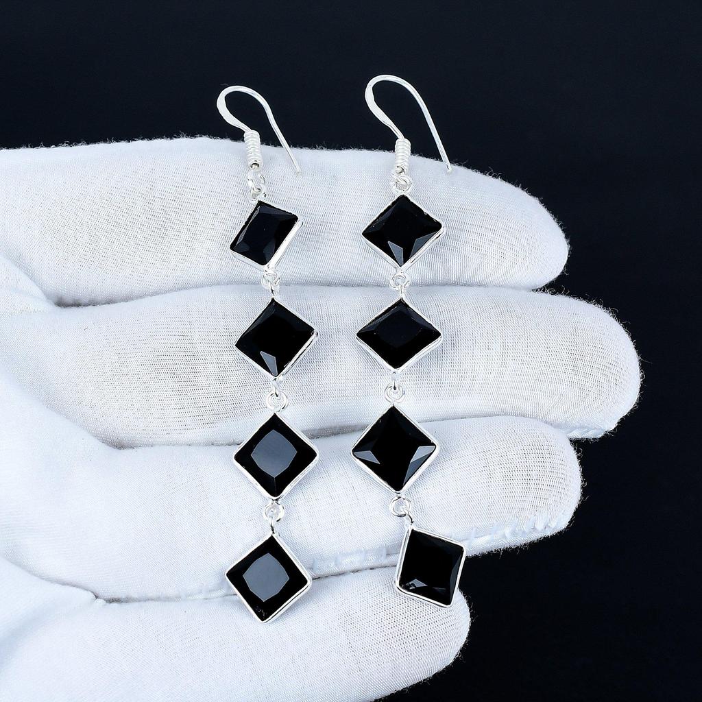 Kolczyki z kamieniem szlachetnym czarny spinelu, Kolczyki ze srebra próby 925, Ręcznie robione srebrne kolczyki na prezent, Wiszące kolczyki z czarnym spinelu Prezent na przyjęcie urodzinowe