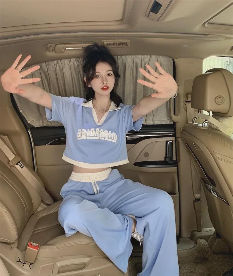 Dámský letní sportovní ležérní dvoudílný oblek: Polokošile a kalhoty s riasením