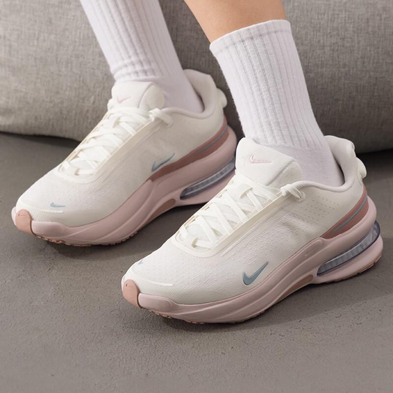 Nike Women s Casual Athletic Shoes US 7