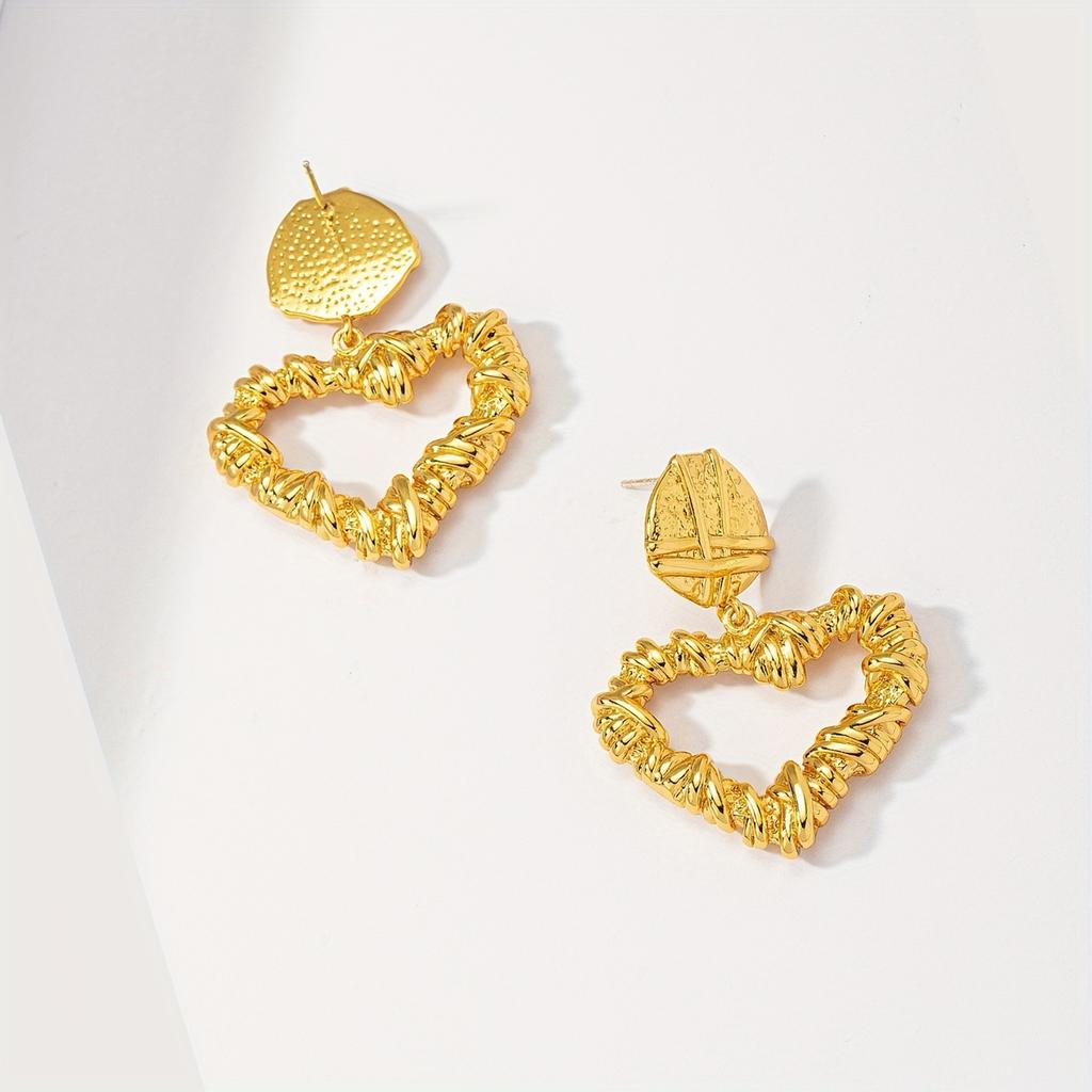 Qingdao medieval vintage electroplated plain gold love pendant earrings heavy industry fashion trend earrings