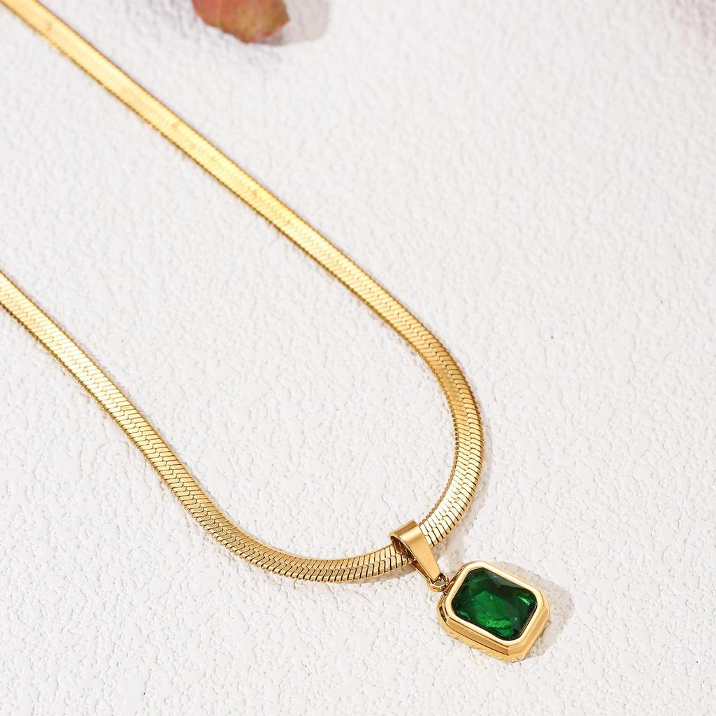Square Green Stone Snake Bone Necklace with Bezel-set Synthetic Zircon Clavicle Chain