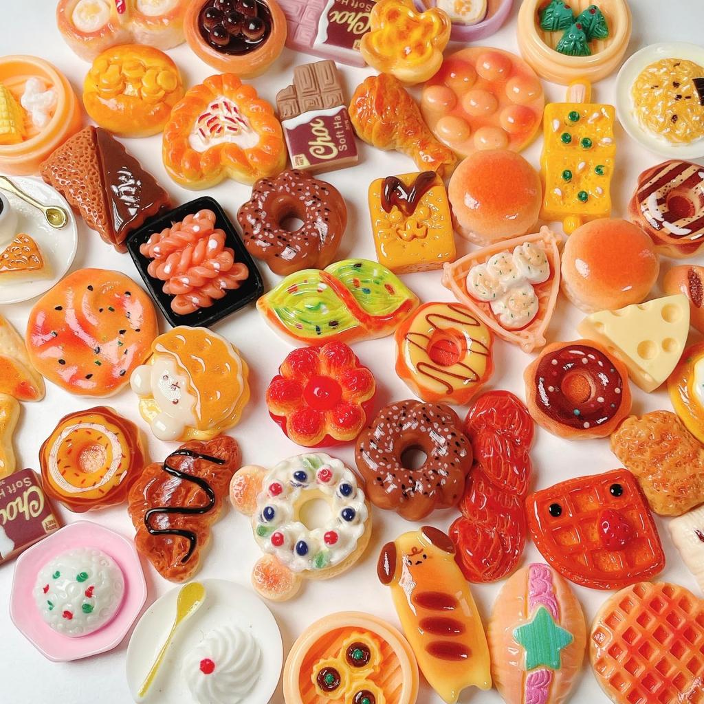 Miniatűr babaház dekoráló készlet DIY Kenyér 40/50 Élelmiszer, Alkatrészek, Kiegészítők, Gyanta, Kézzel készített, Fánkok, Csokoládé, (Vegyes)