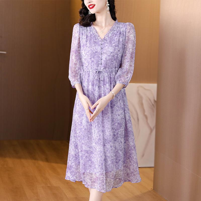 Elegant French V-Neck Floral Dress - Three-Quarter Sleeves, Unique Waist Design for Spring & Summer