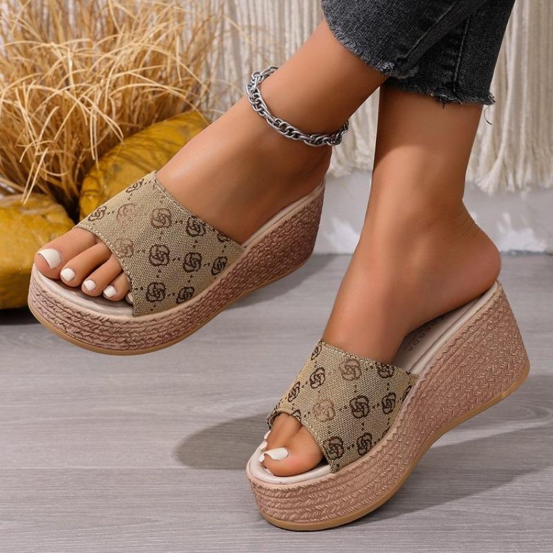 Fashion Women Slippers Plus Size High Heels Beach Shoes 2025 New Chunky Platform Sandals Brand Designer Wedges Slippers Slides Women