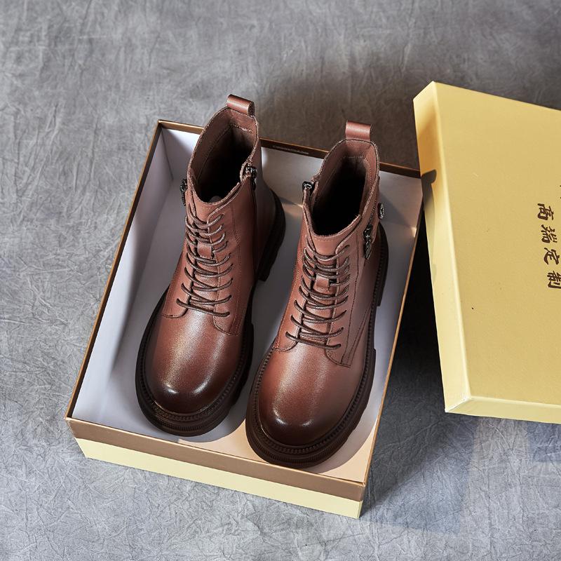 The first layer of cowhide Martin boots for women's 2025 autumn and winter new retro leather velvet medium tube British style women's boots for women