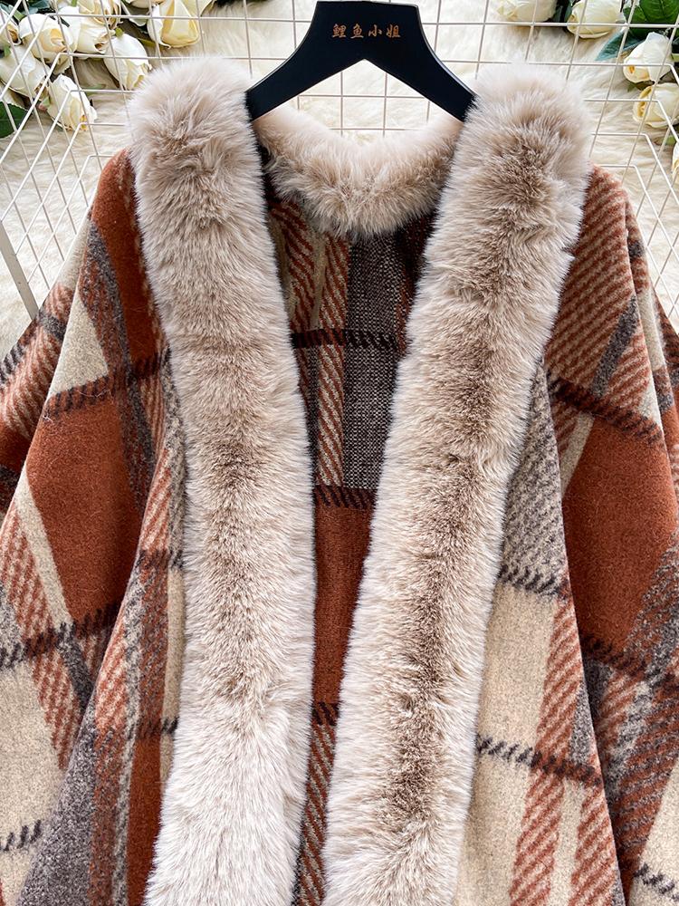 Autumn Winter Vintage Outerwear with Fur Collar Knitted Cardigan Tops for Women Loose Elegant Plaid Shawl Cloak Coat L66