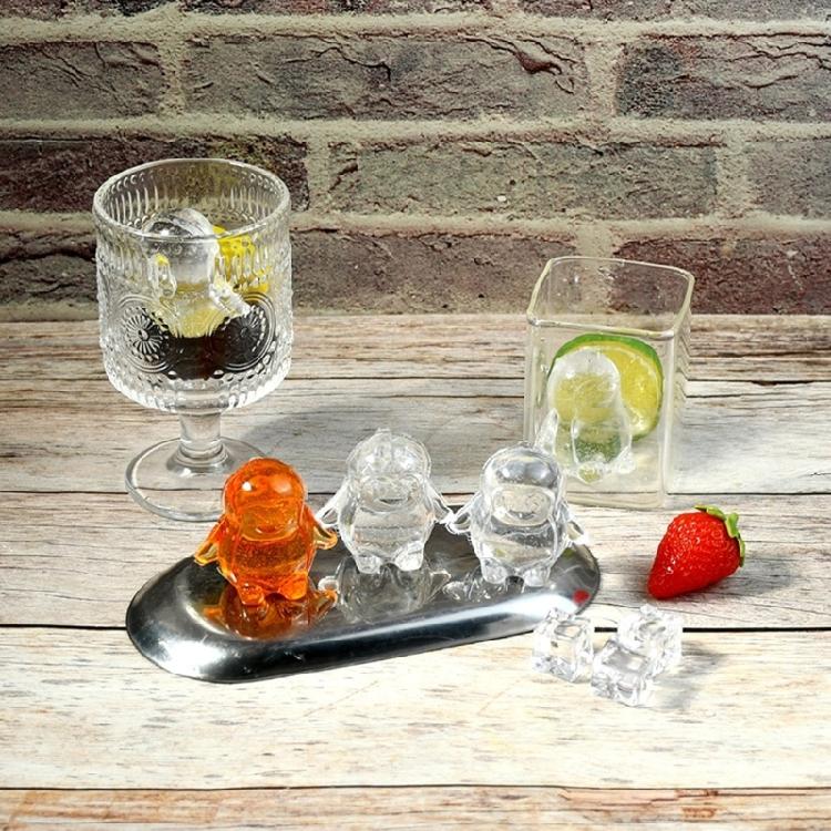 Charm Lovely Penguins Sturdy Silicone Ice Tray 4 Molds with Lid Craft Supplies for Refreshing Beverage Experience