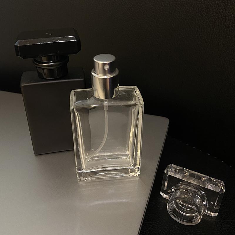 1pcs Perfume Bottle Bottling 30ml Portable Travel Pressed Spray Bottle Black Transparent Glass Empty Bottle