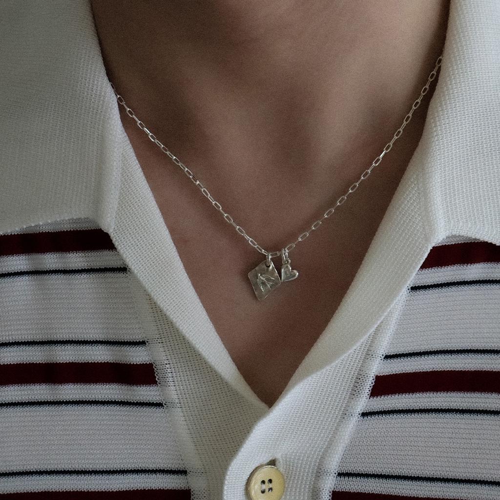 Idusum Buddy Charms Necklace (Silver Swallow Heart Necklace)