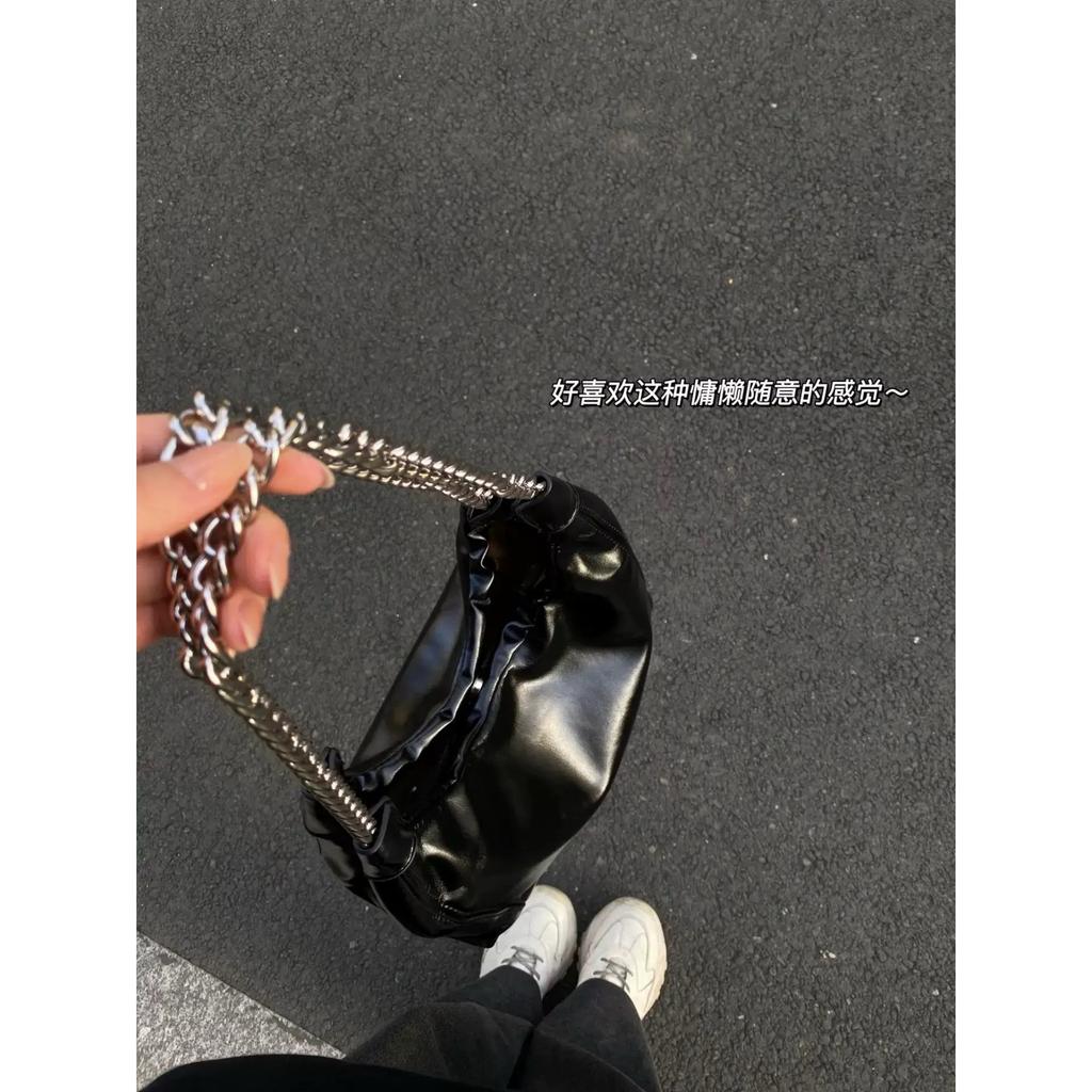 Niche Sweet and Cool Babes Soft Leather Chain New Large-capacity Commuting Shoulder Underarm Bag Women