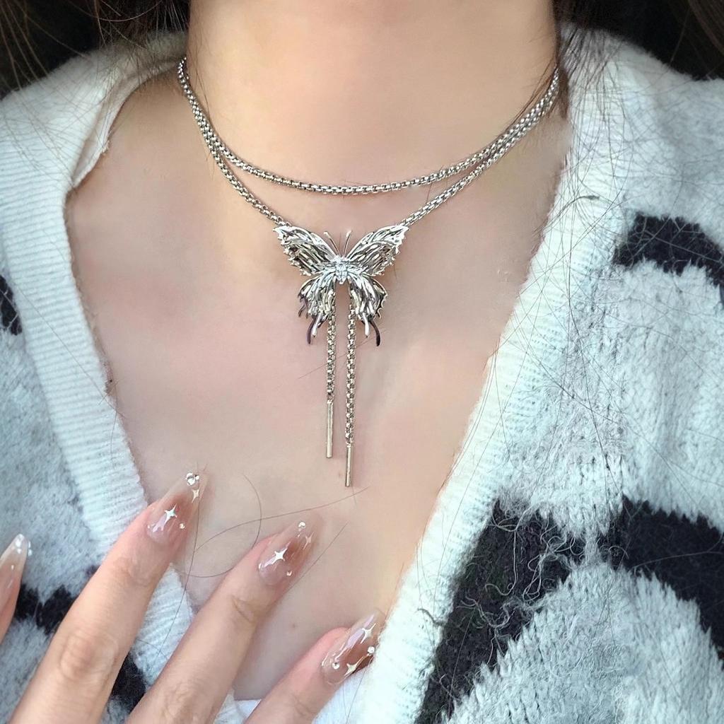 Premium Sense Can Be Pulled Silver Butterfly Fringed Necklace Women's Light Luxury Niche Design Fashion Temperament Versatile Collarbone Chain