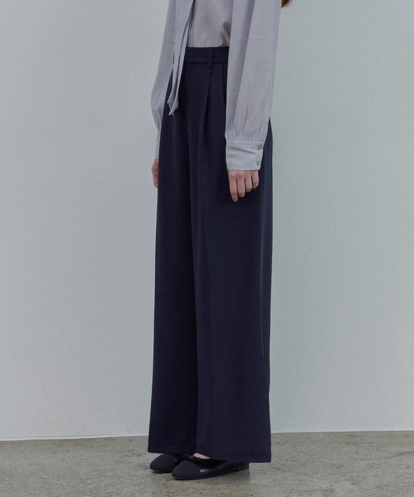 LE STUDIO Signature Autumn Two-Pleat Slacks_Navy