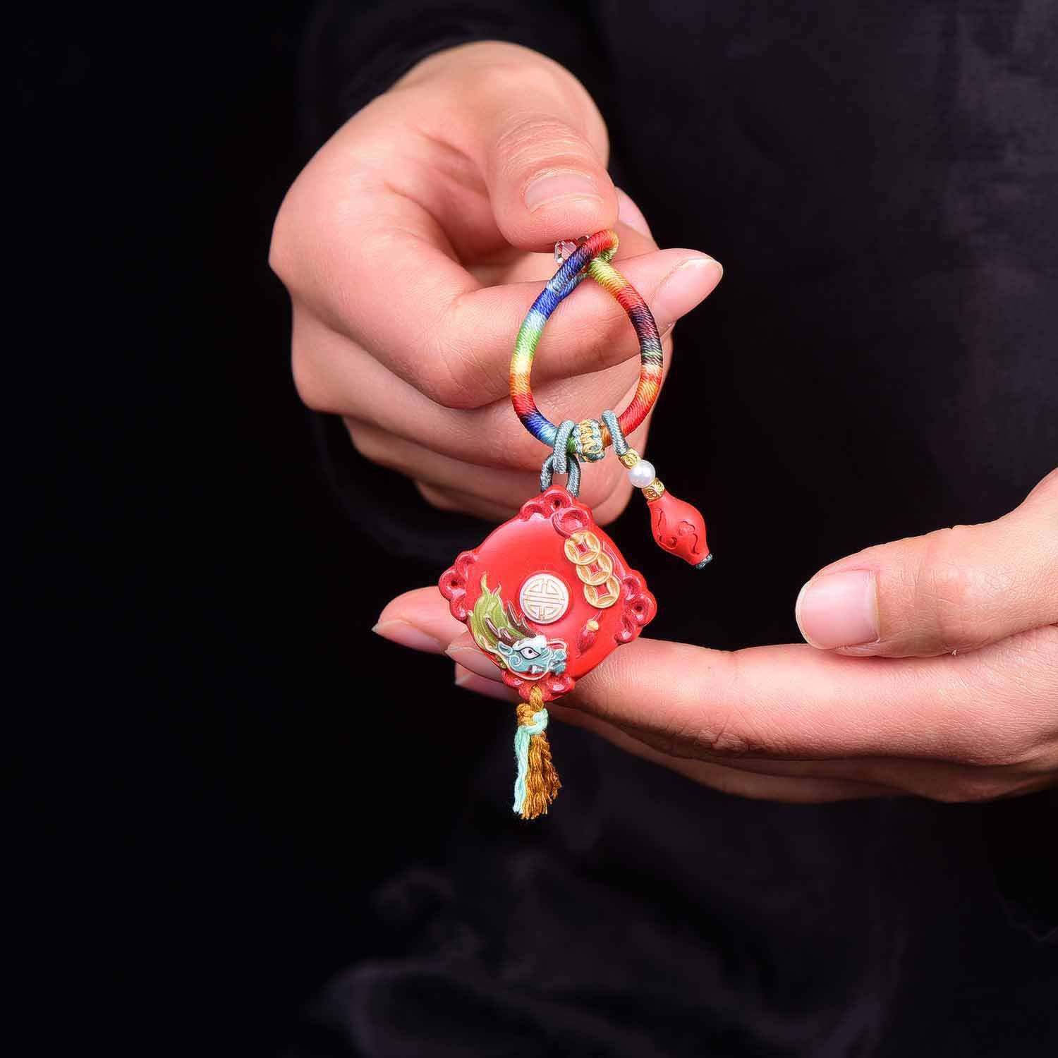 Cinnabar Wealth-Attracting Arowana Pendant: High-End Ancient Style DIY Rope Ornament and Gift Charm Genuine High-Content Cinnabar (Approx. 75%-80%)