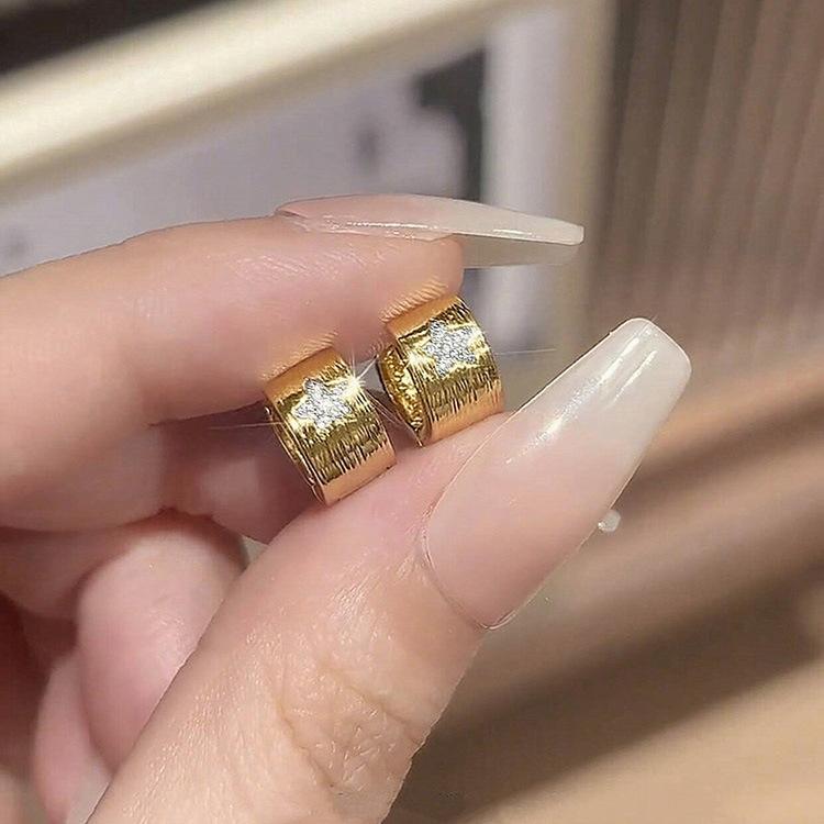 Minimalist Crystal-Studded Pentagram Earrings Luxury-inspired Niche-appeal Sophisticated Vintage-inspired Brushed-finish Wide-bar Ear Cuffs